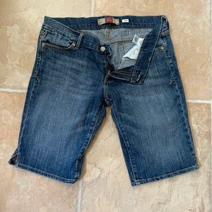 Old Navy Ultra Low Stretch Denim Bermuda Shorts 6